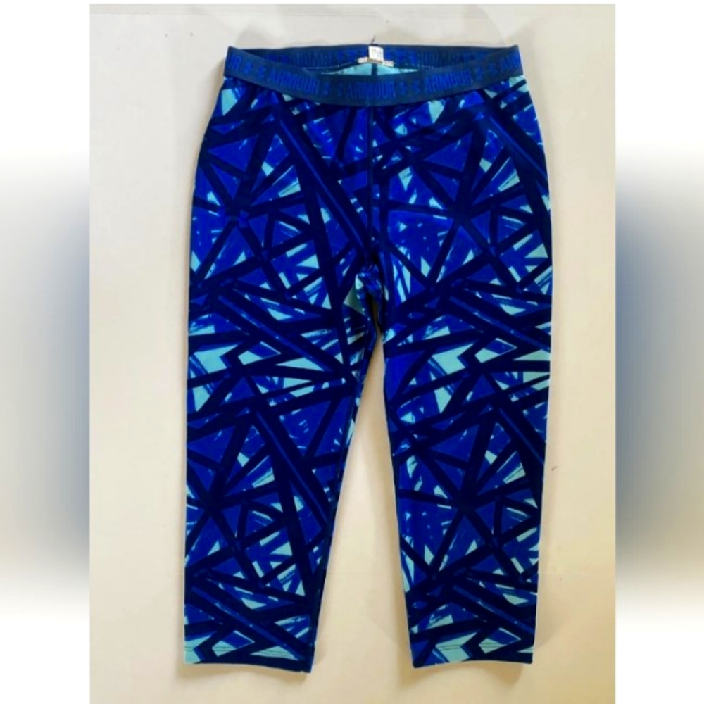 SOLD! Women's Blue Geometric Under Armour HeatGear Athletic Size M